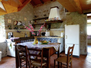Гостиница Charming detached house in Lucca province  Баньи-Ди-Лукка